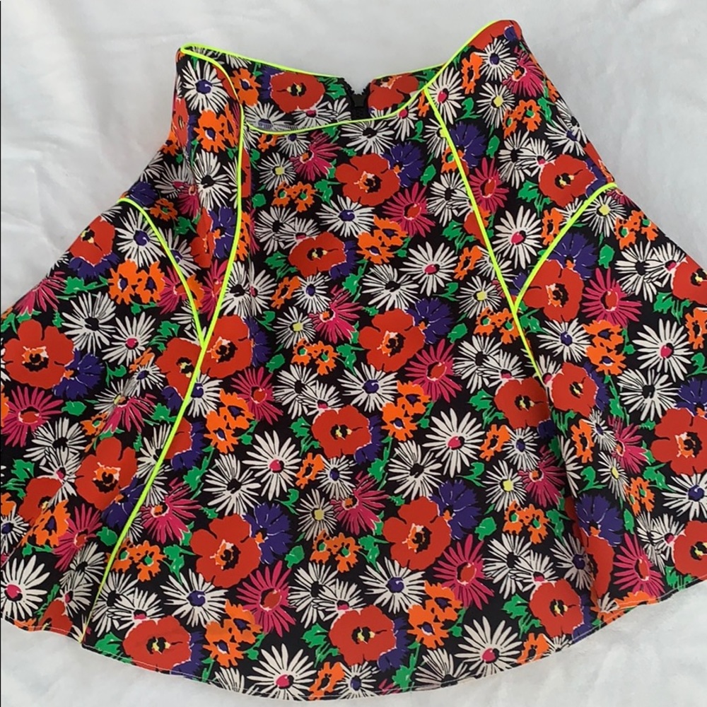 Veronica Beard skater scuba floral skirt sz 2 - Picture 2 of 13